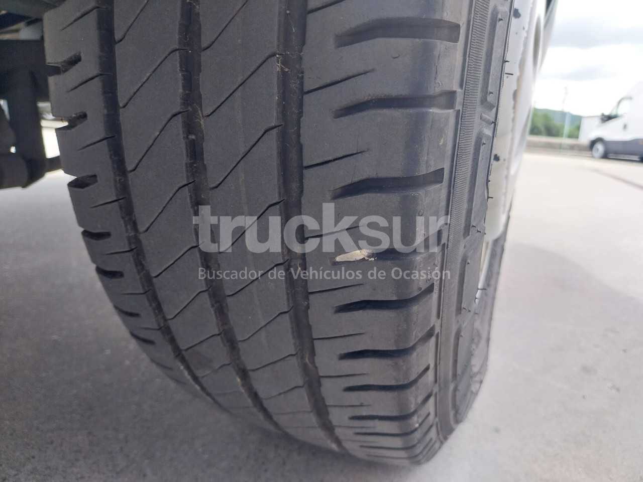 iveco-daily-35s12-7m3