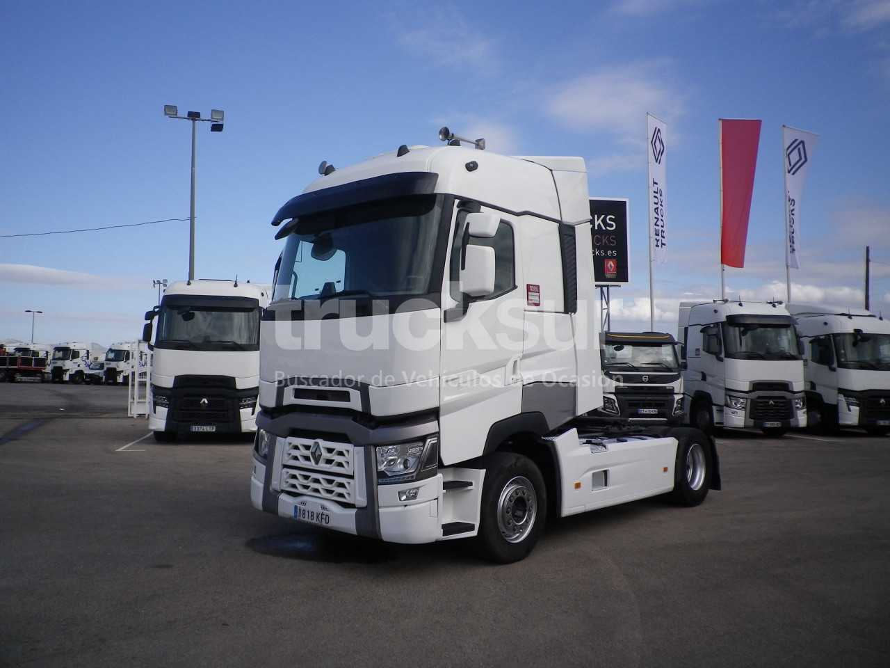 renault-t520-high-sleeper-cab-66