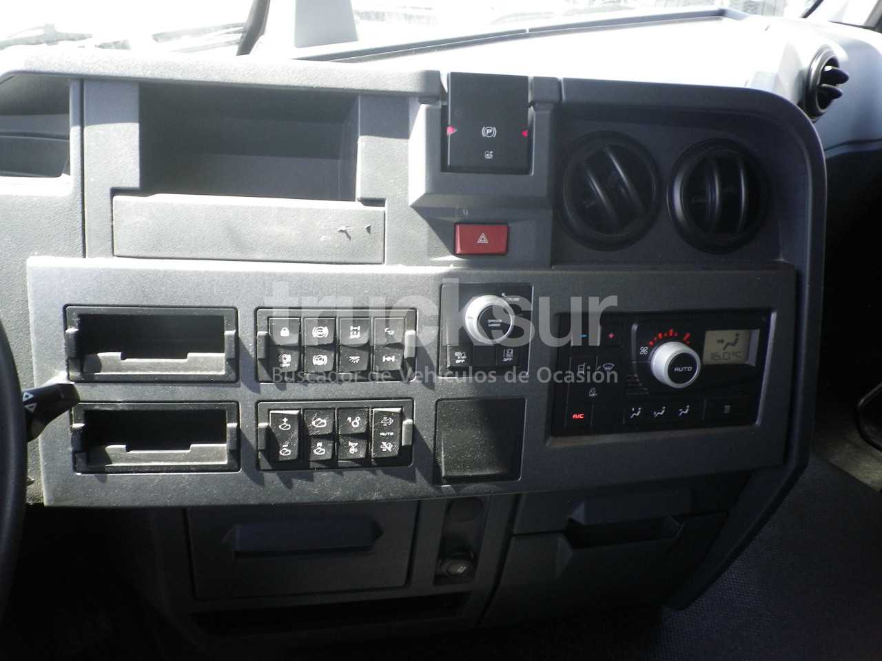 renault-t440-sleeper-cab-2