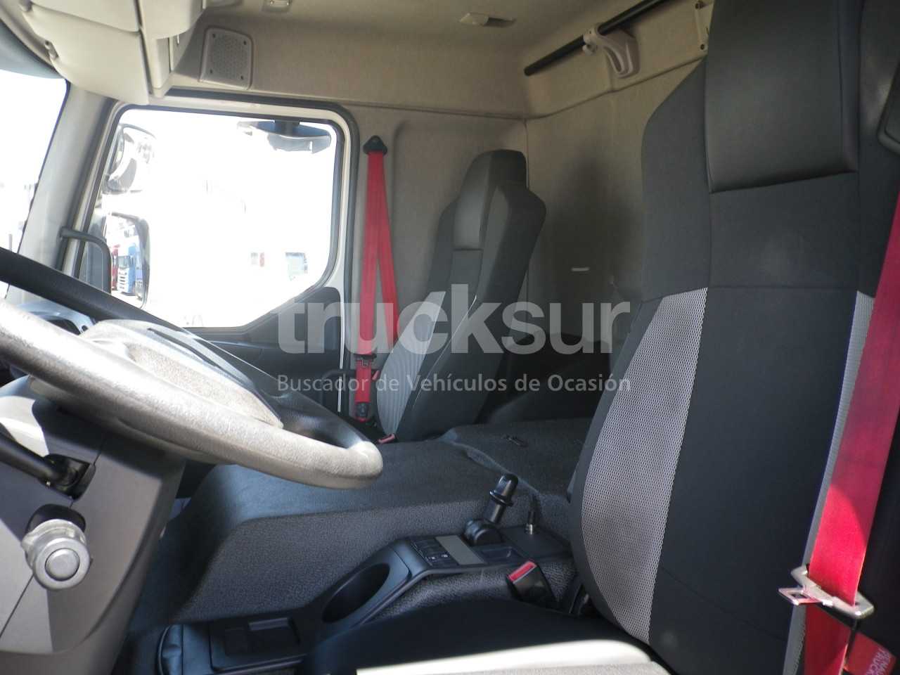 renault-d320-1