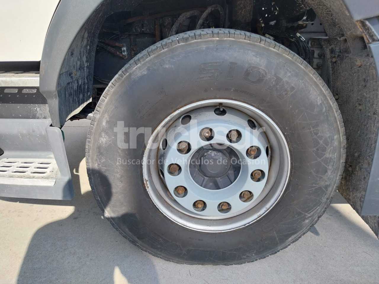volvo-fm330