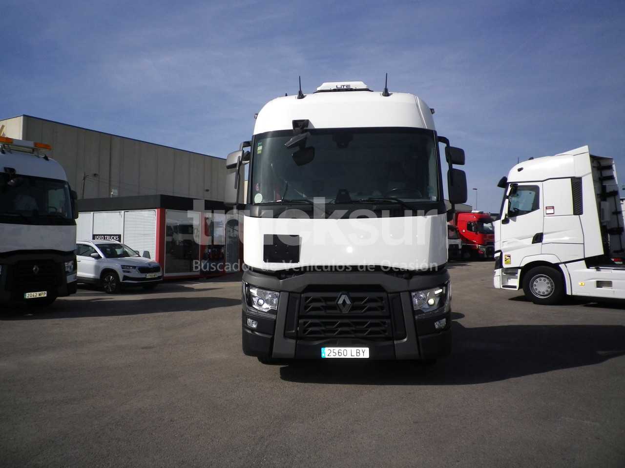 renault-t480-sleeper-cab-30