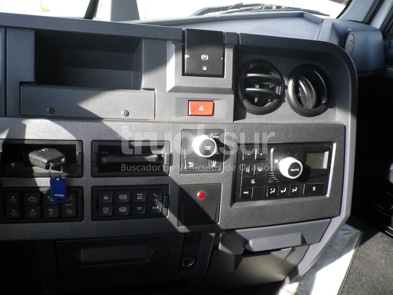 renault-t440-sleeper-cab-adr-1