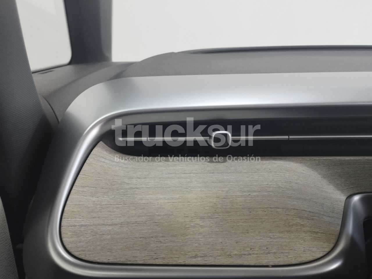 volkswagen-volkswagen-id-buzz-pro-1