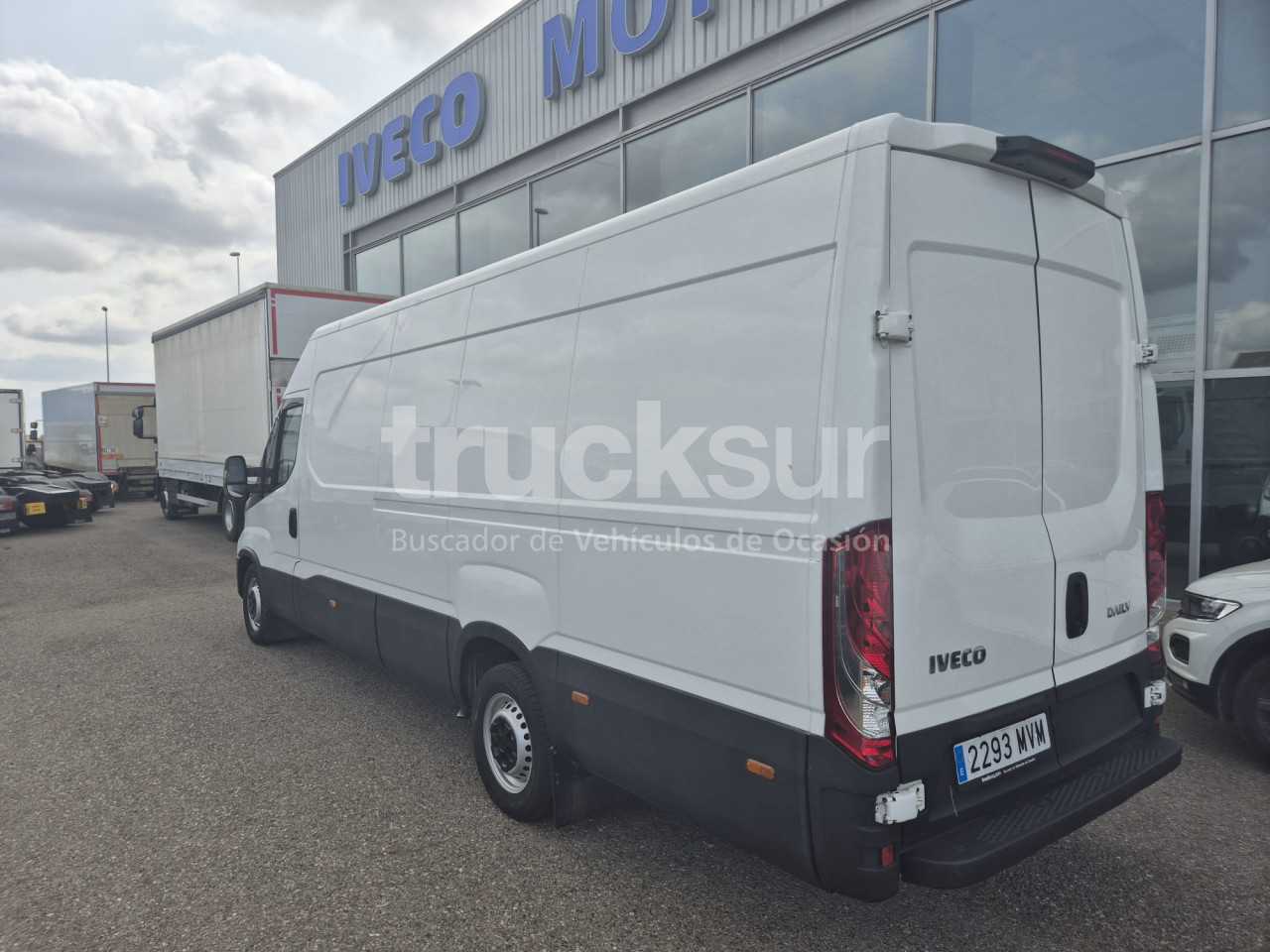 iveco-daily-35s16-f-16m3-1