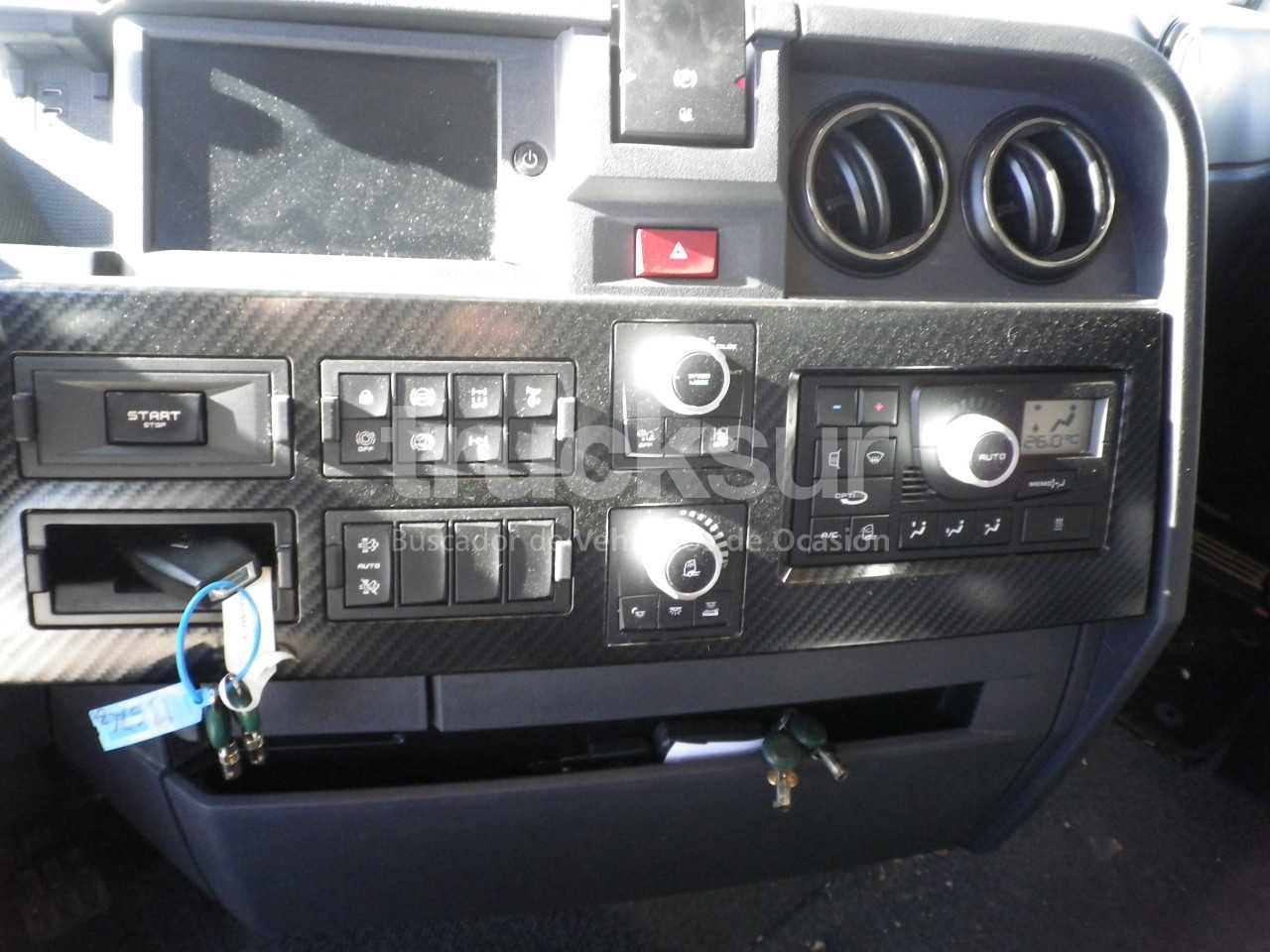 renault-t520-high-sleeper-cab-adr-2