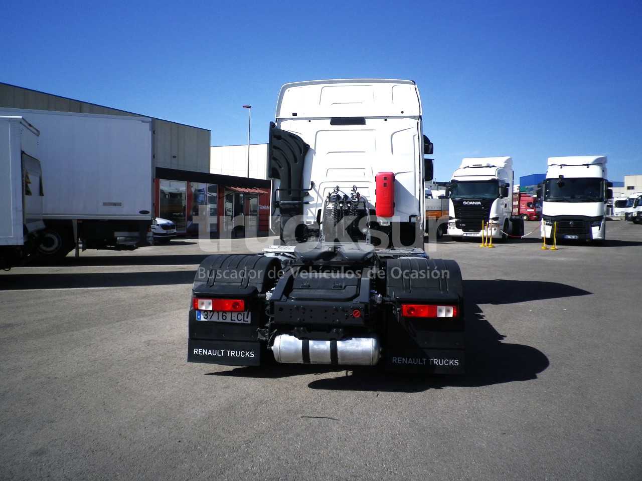 renault-t480-sleeper-cab-28