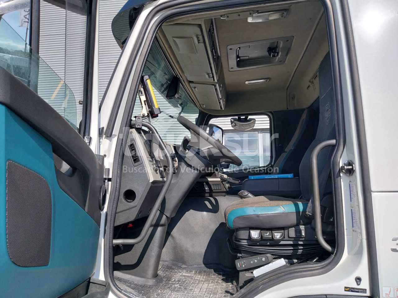 volvo-fm330