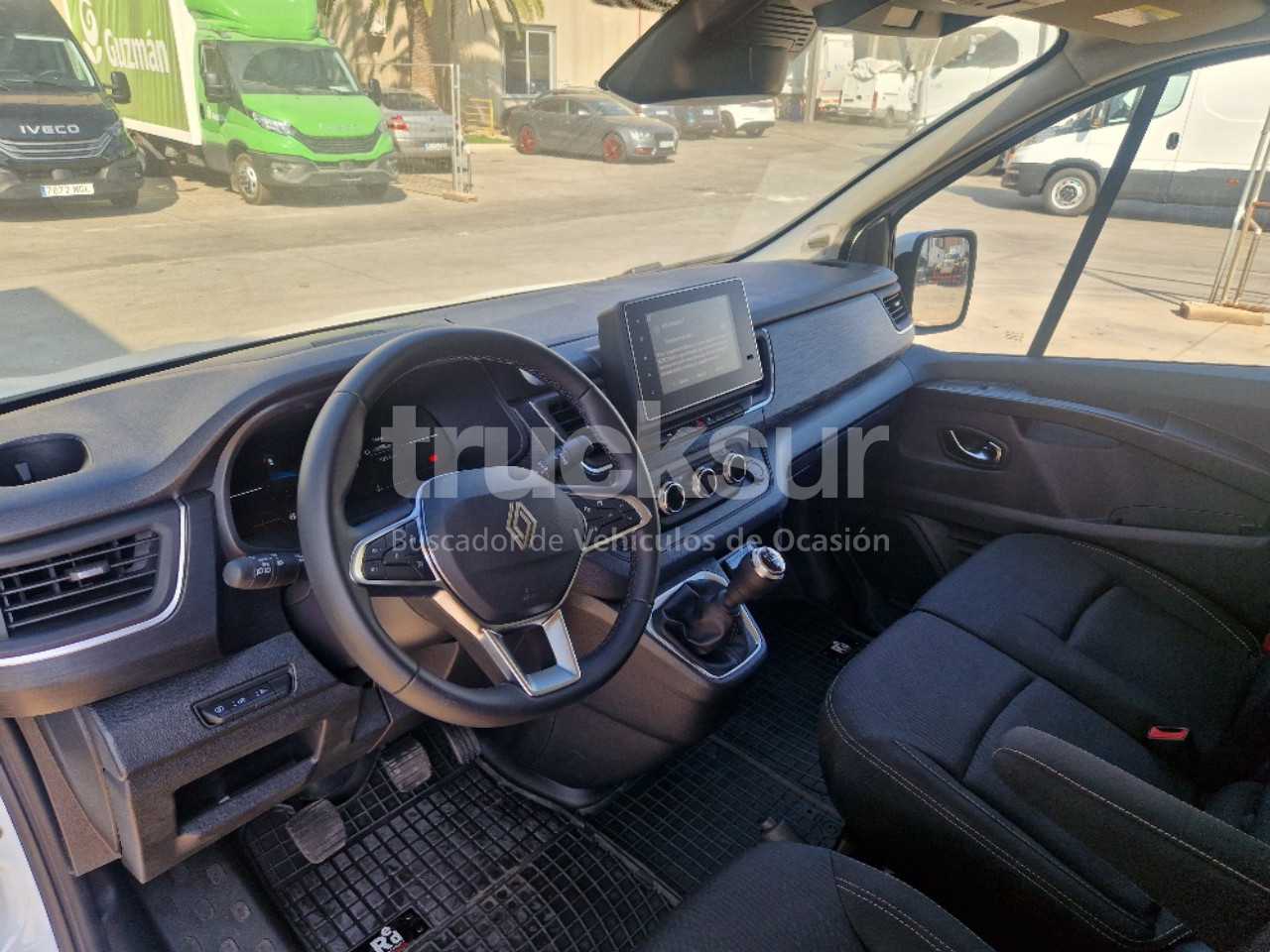 renault-trafic-exclusive-vane