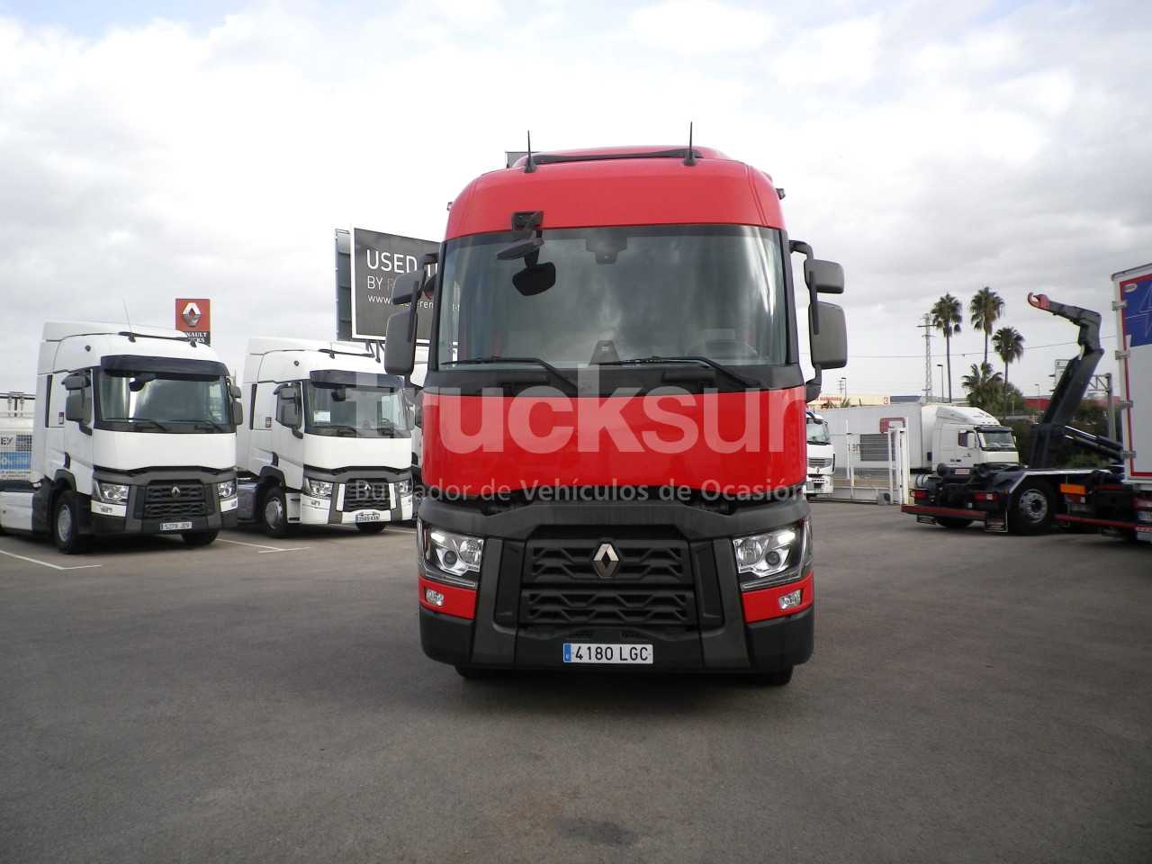 renault-t520-sleeper-cab-17