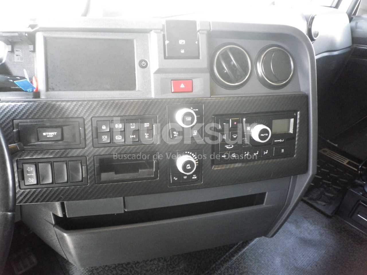 renault-t520-high-sleeper-cab-61
