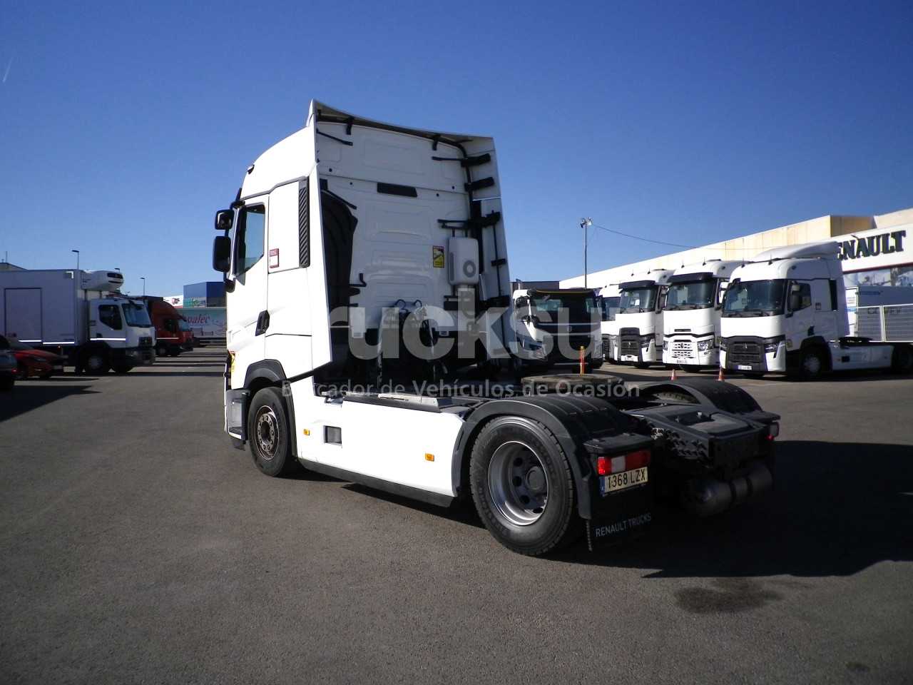 renault-t520-high-sleeper-cab-adr-4