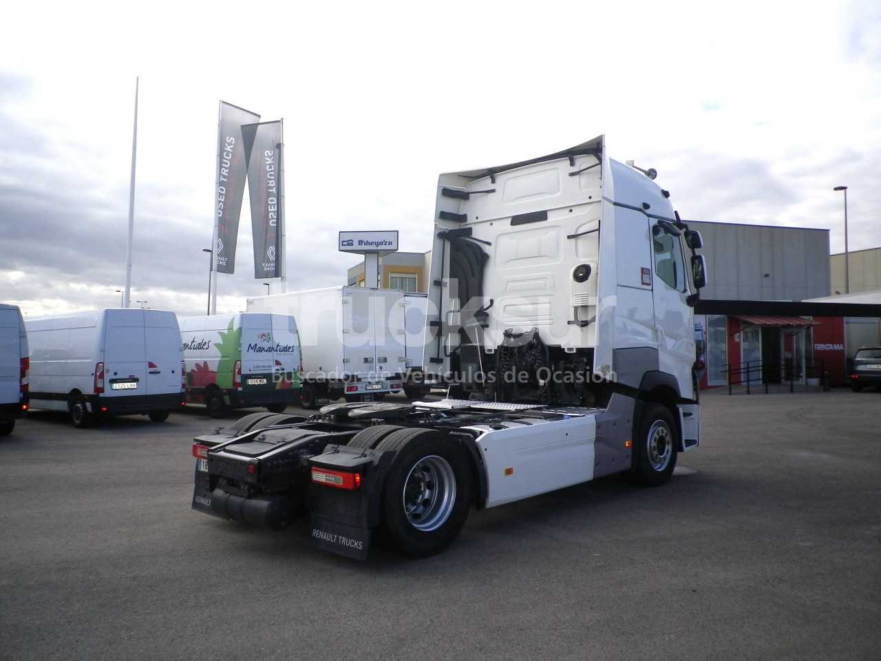 renault-t520-high-sleeper-cab-66