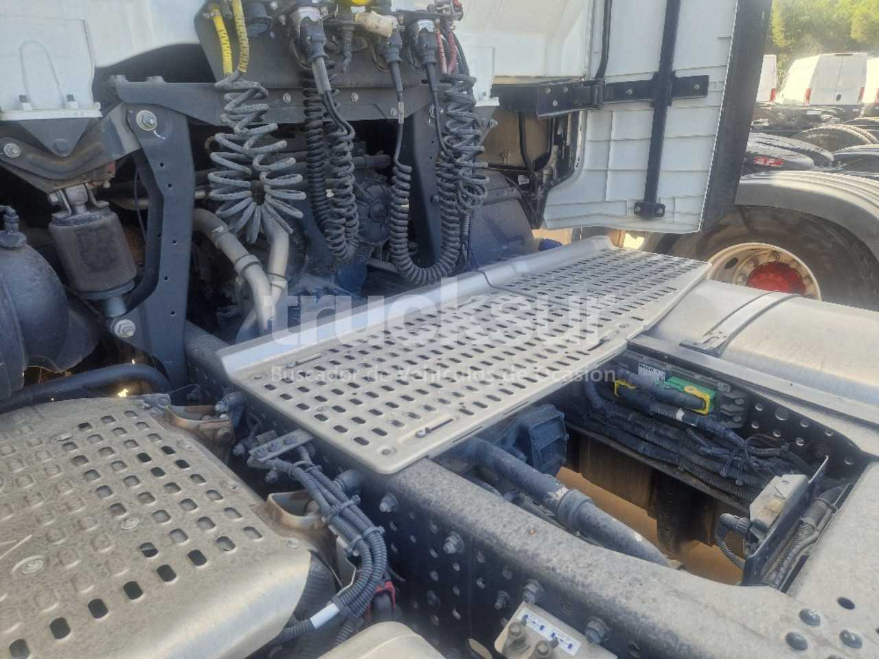 iveco-s-way-as440s51-t/p-2