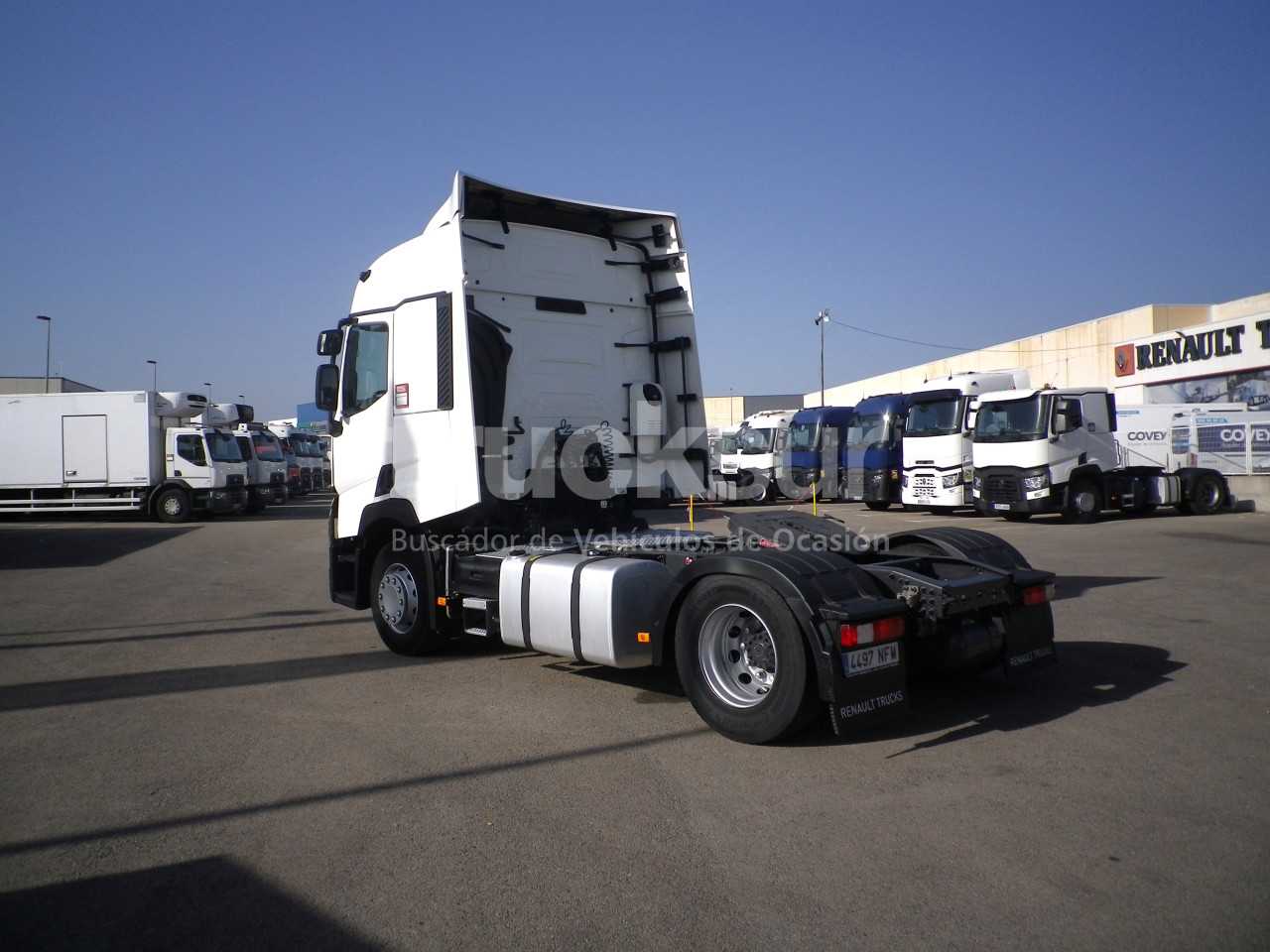 renault-t480-sleeper-cab-35