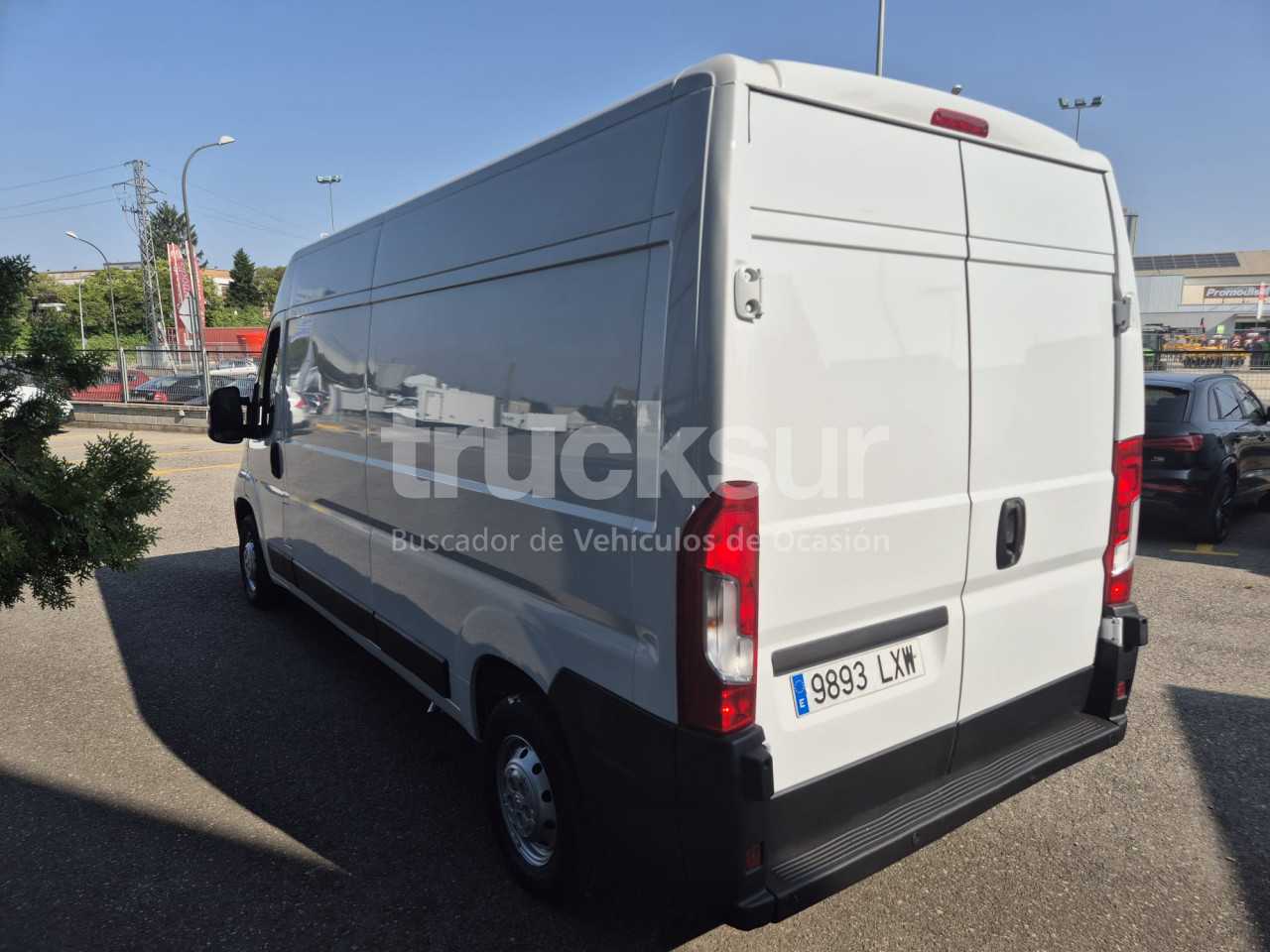 citroen-120-35-l3h2-12m3-11