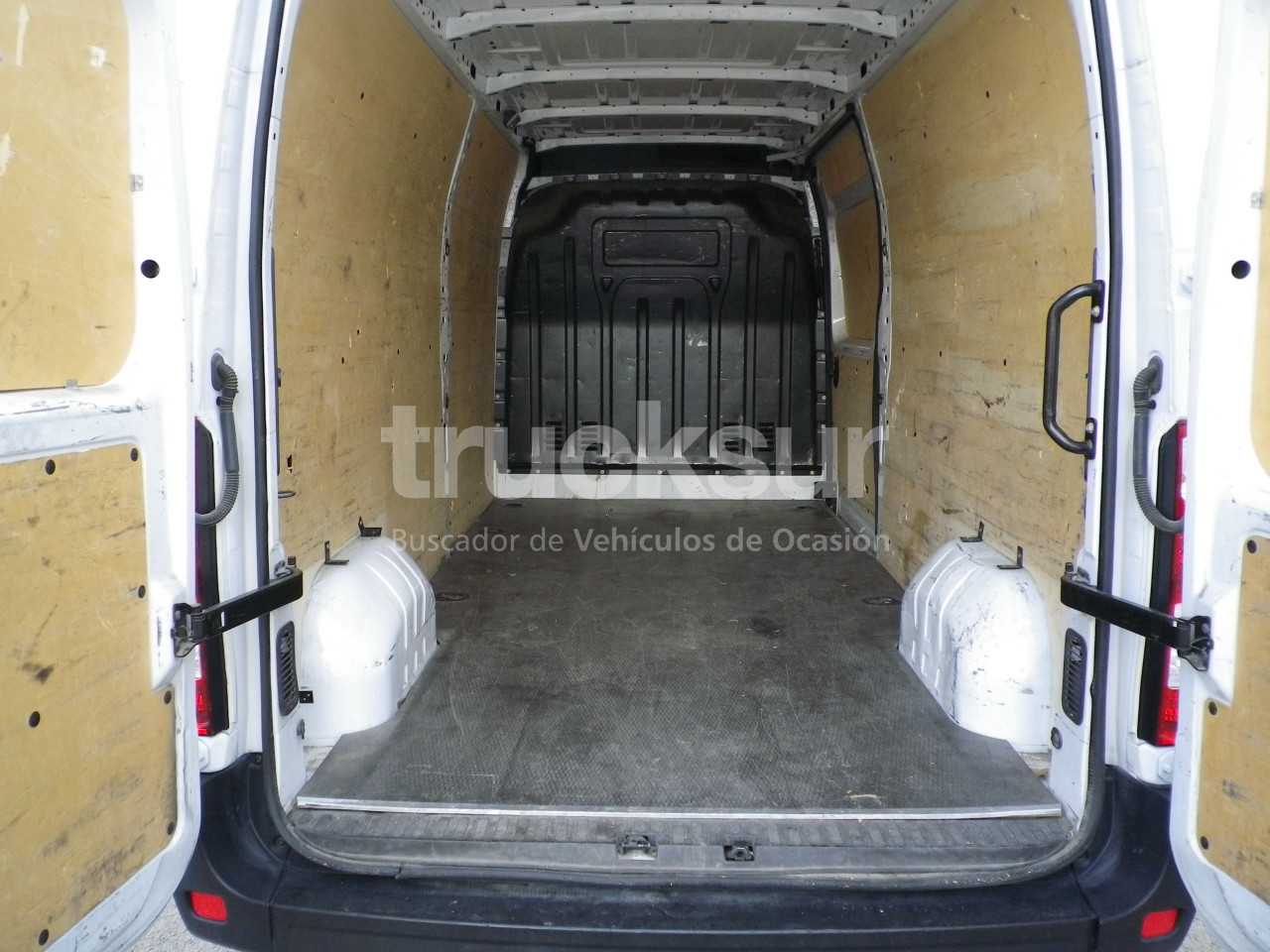 renault-master-l3h2-135-35-6