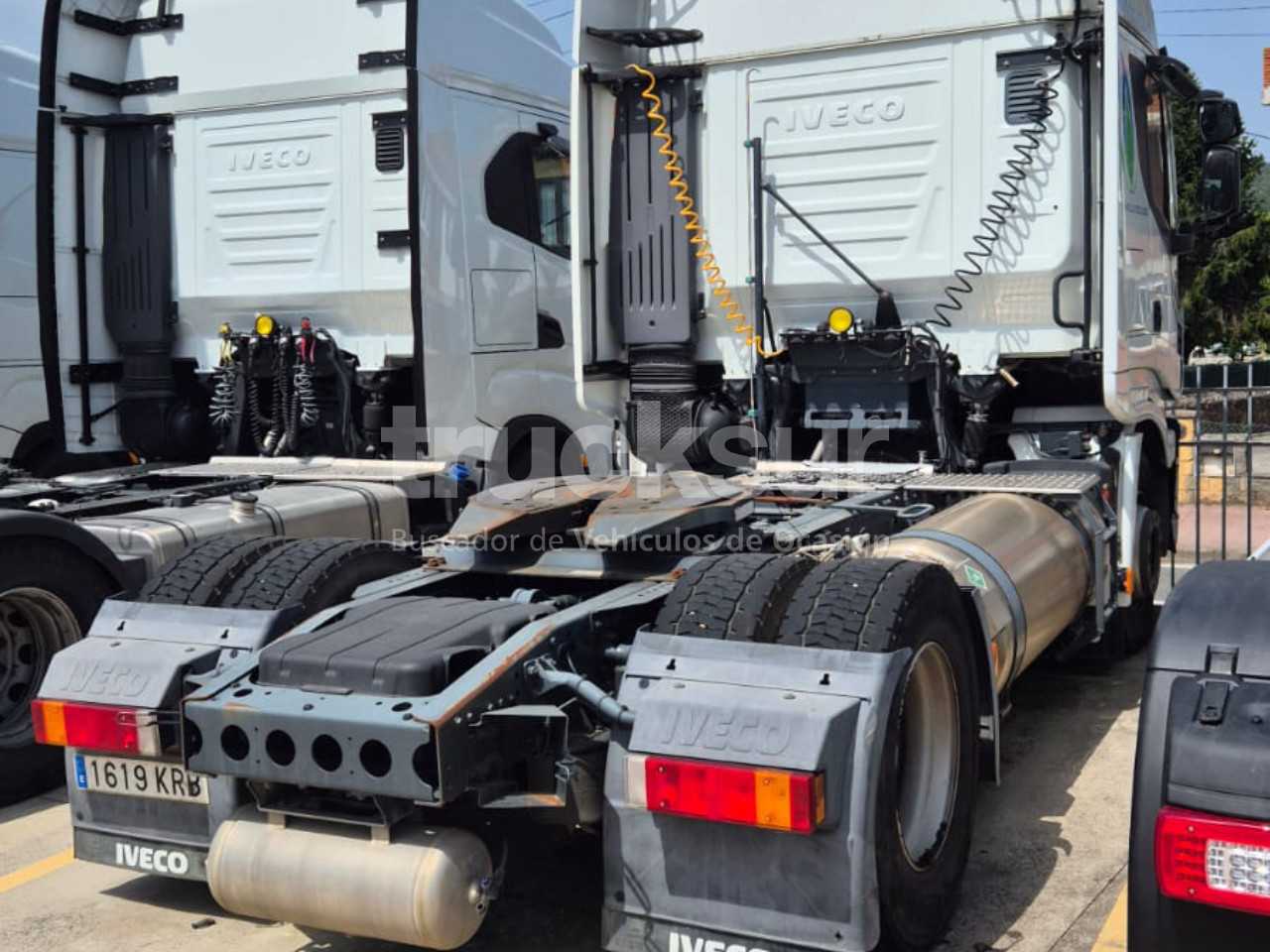 iveco-stralis-as440s40t-p-lng-1