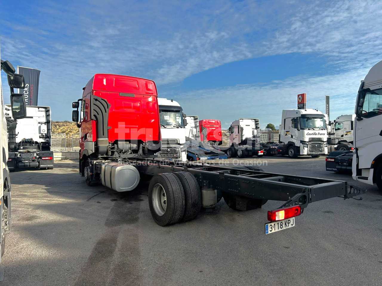 renault-t480-high-sleeper-cab-3