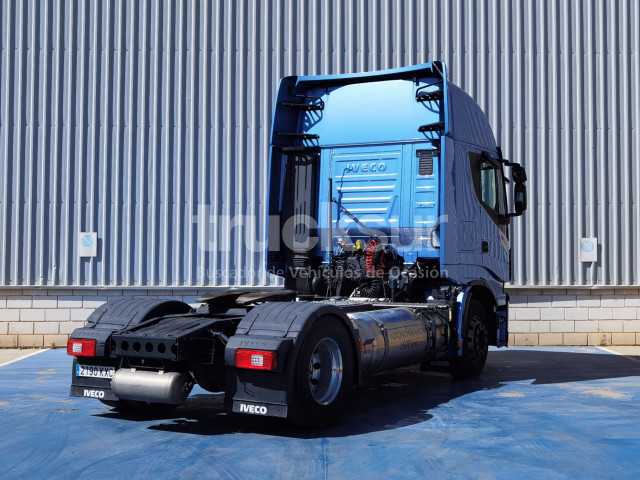 iveco-stralis-as440s460t-p-lng