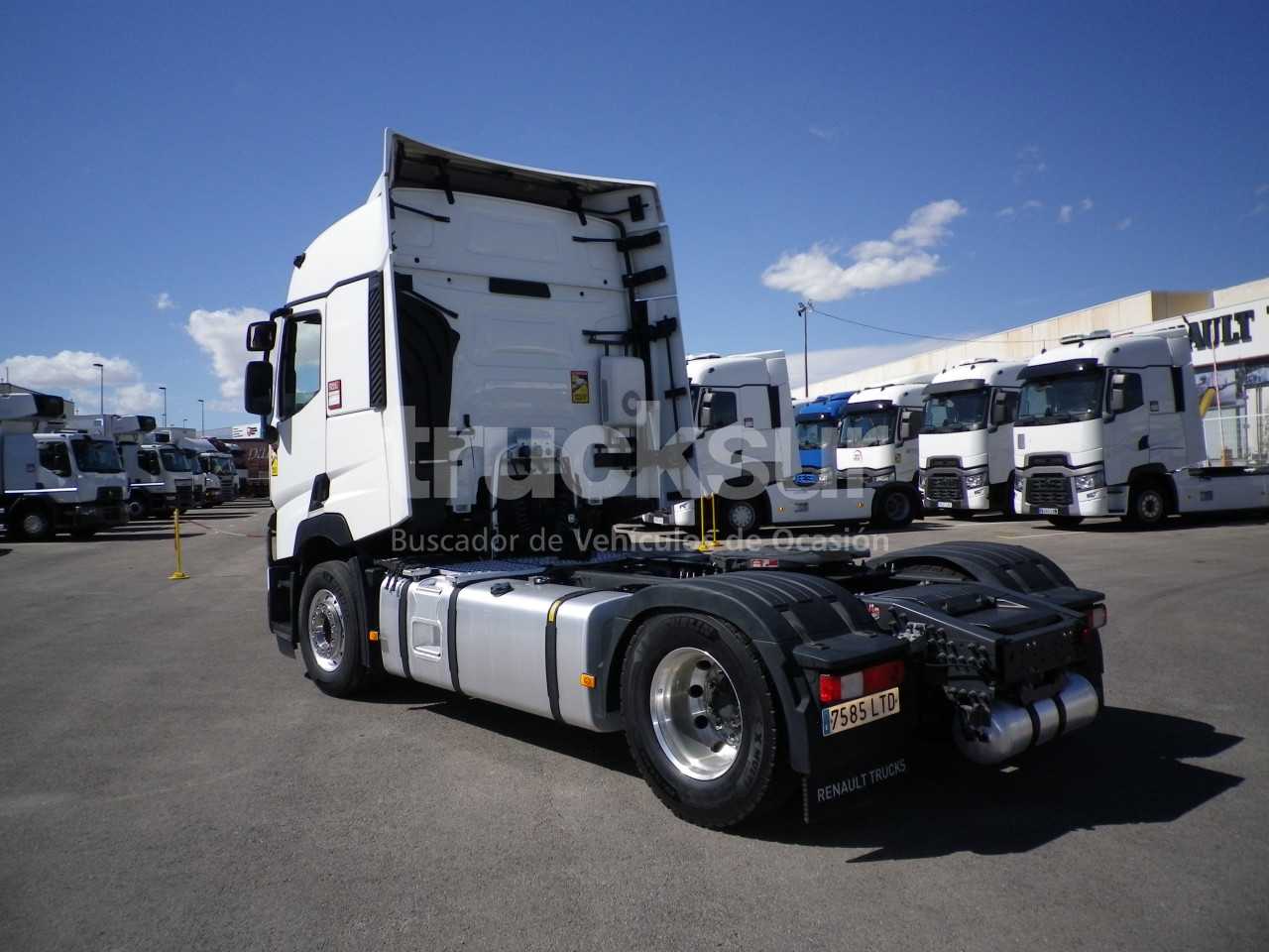 renault-t480-sleeper-cab-17