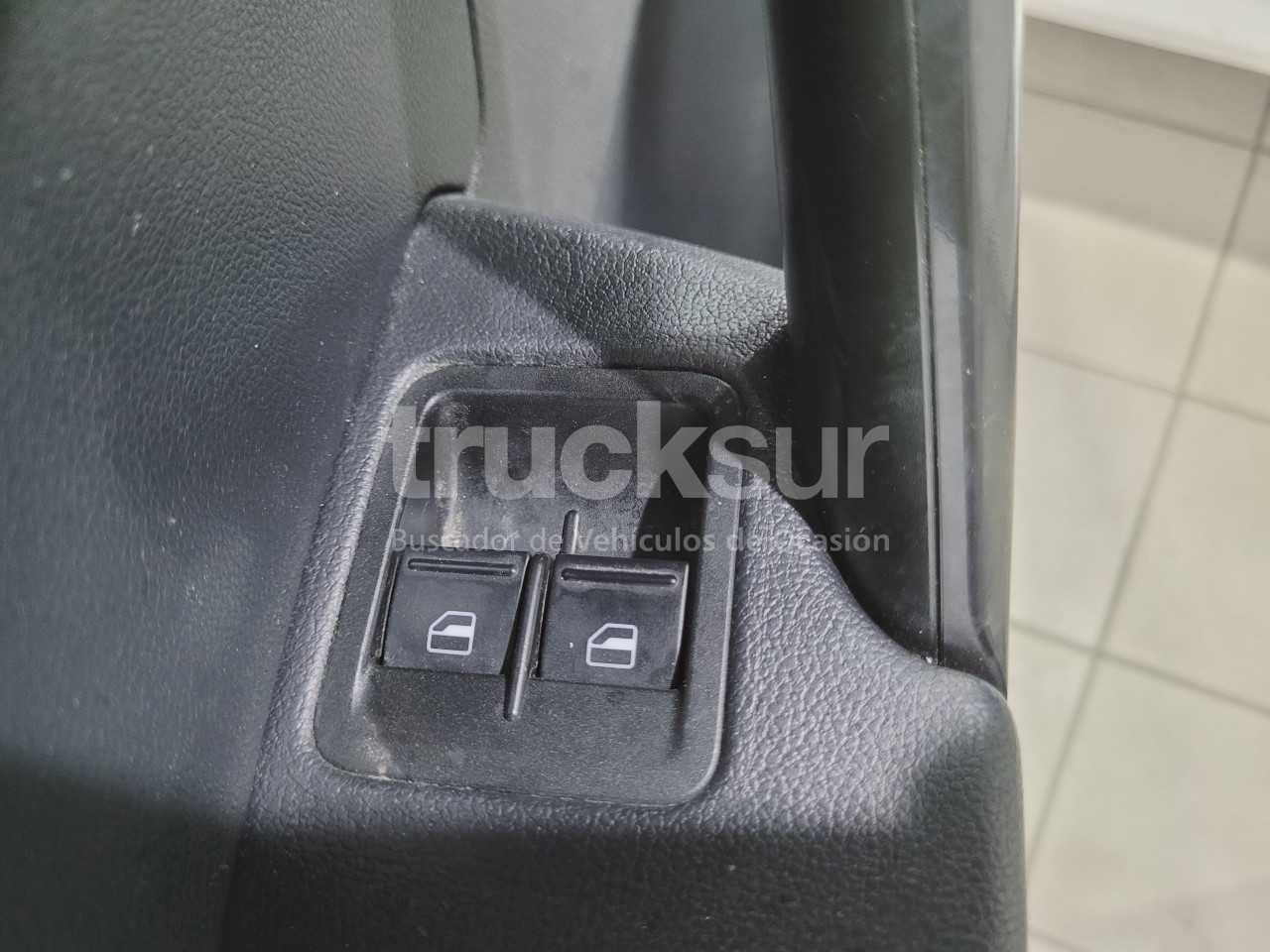 volkswagen-volkswagen-caddy-furgon-2-0tdi-102cv-2