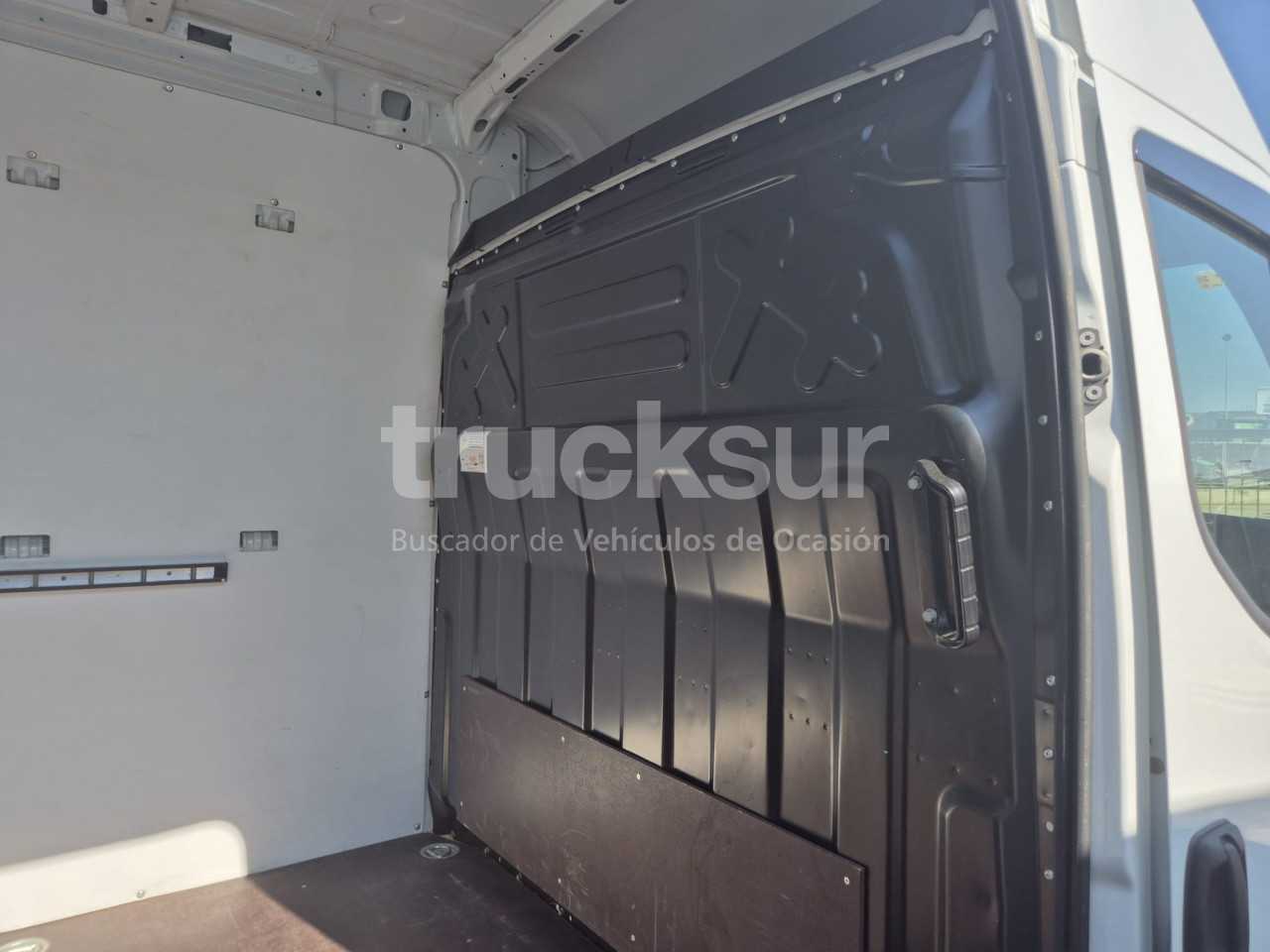 iveco-daily-35s16-f-16m3-1