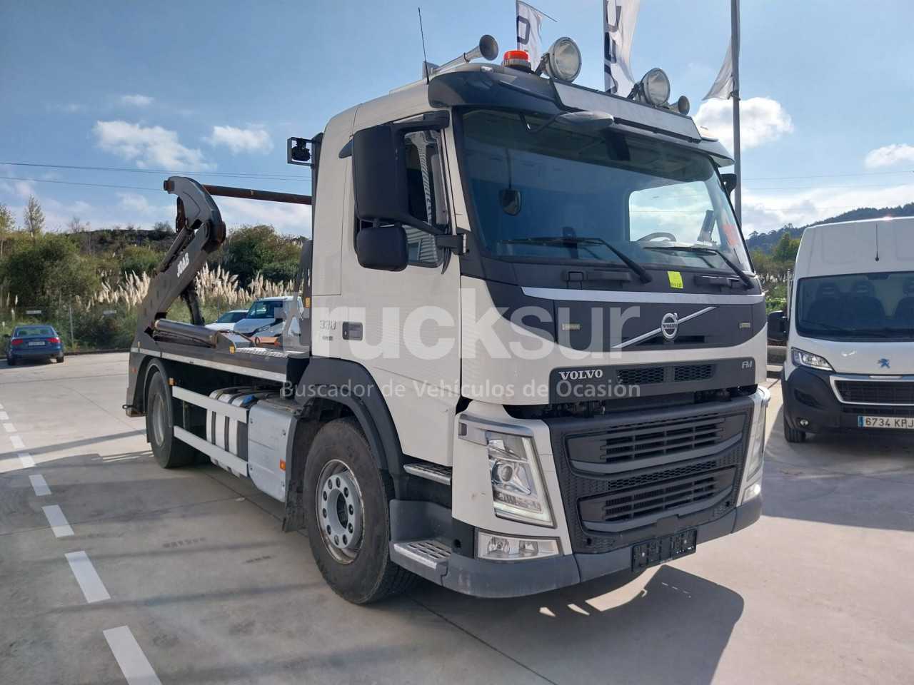 volvo-fm330