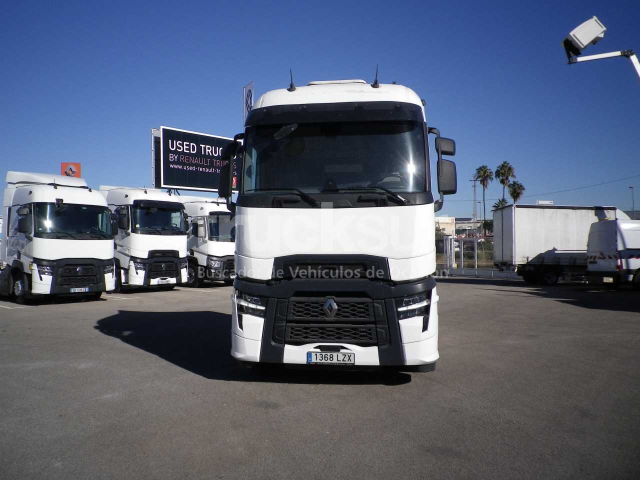 renault-t520-high-sleeper-cab-adr-4