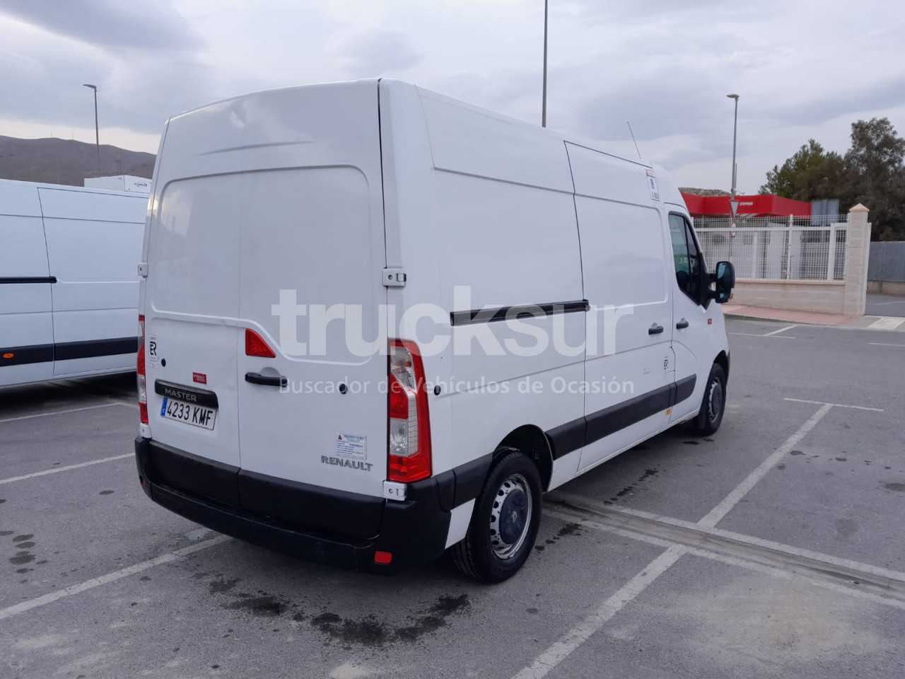 renault-master-130-35-36