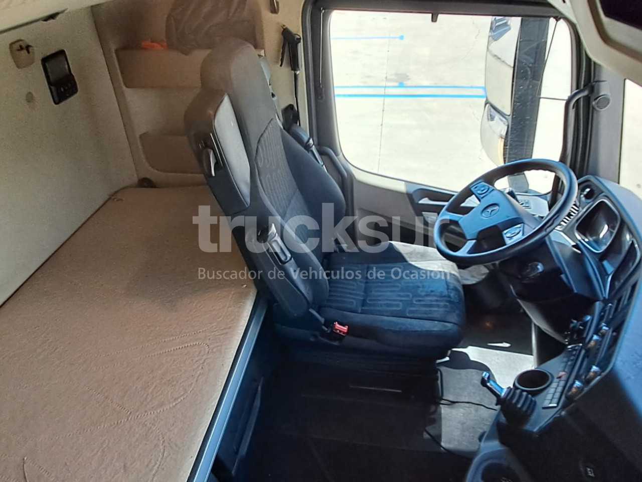 mercedes-actros-1848