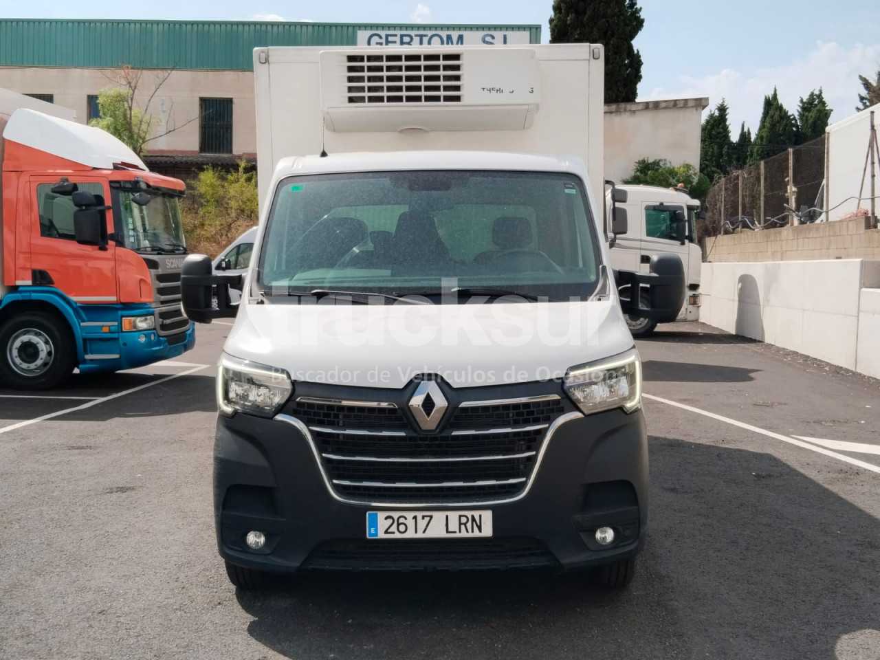 renault-165-35-frc-x