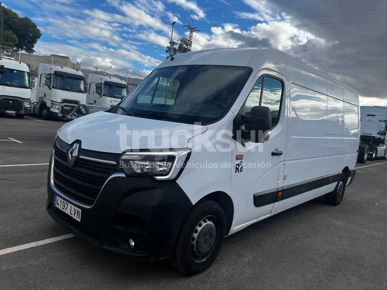 renault-master-l3h2-135-35-8
