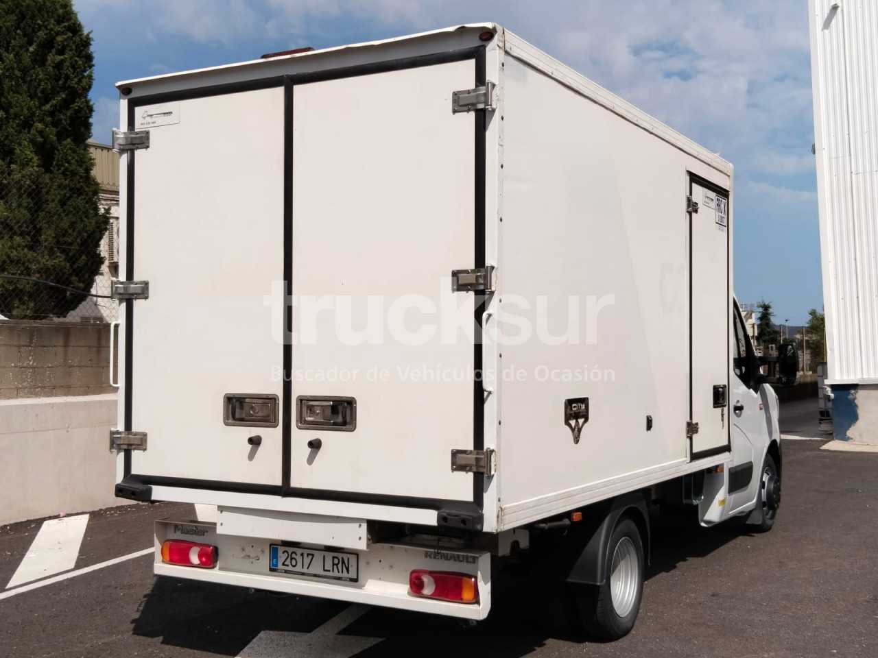 renault-165-35-frc-x