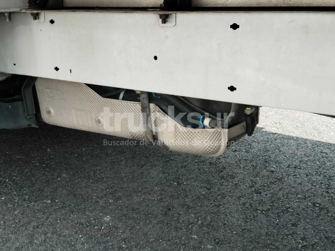 renault-165-35-frc-x