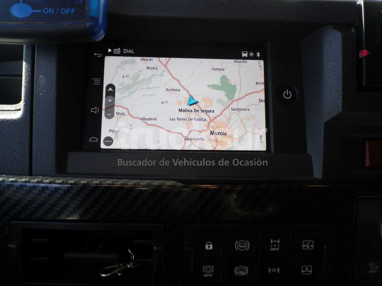 renault-t520-sleeper-cab-adr