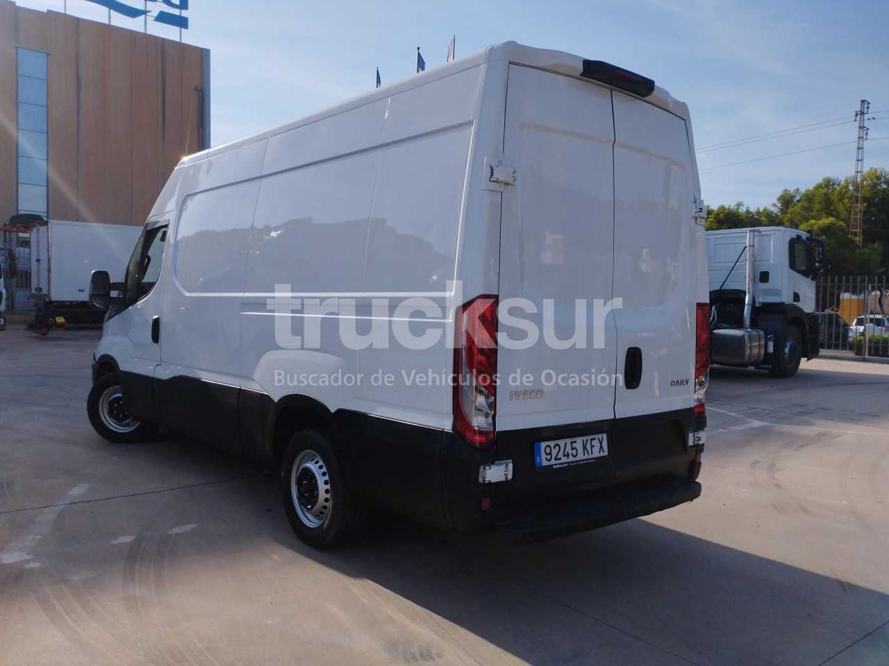 iveco-35s16-19