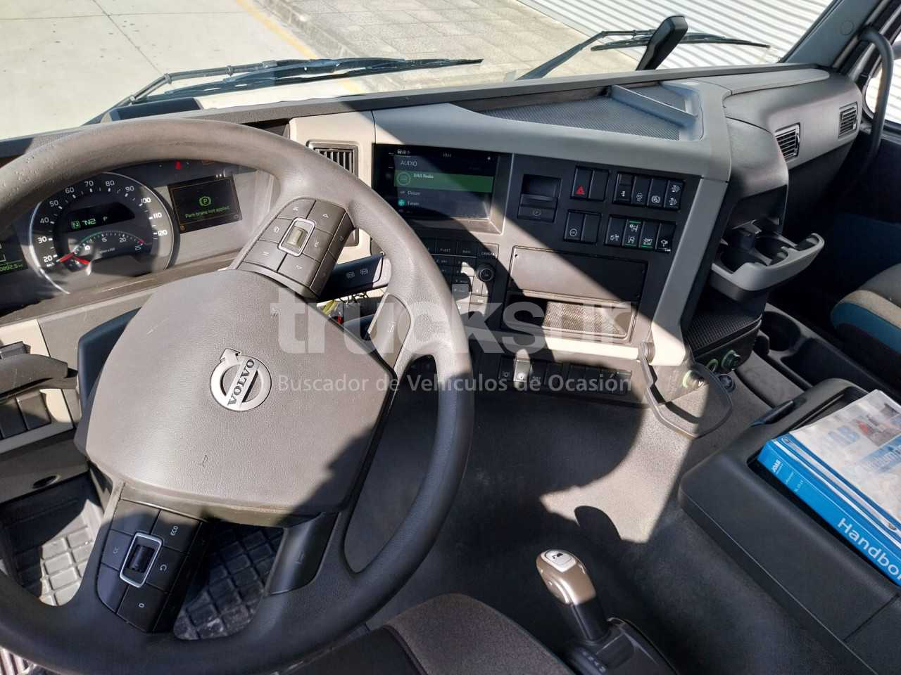 volvo-fm330