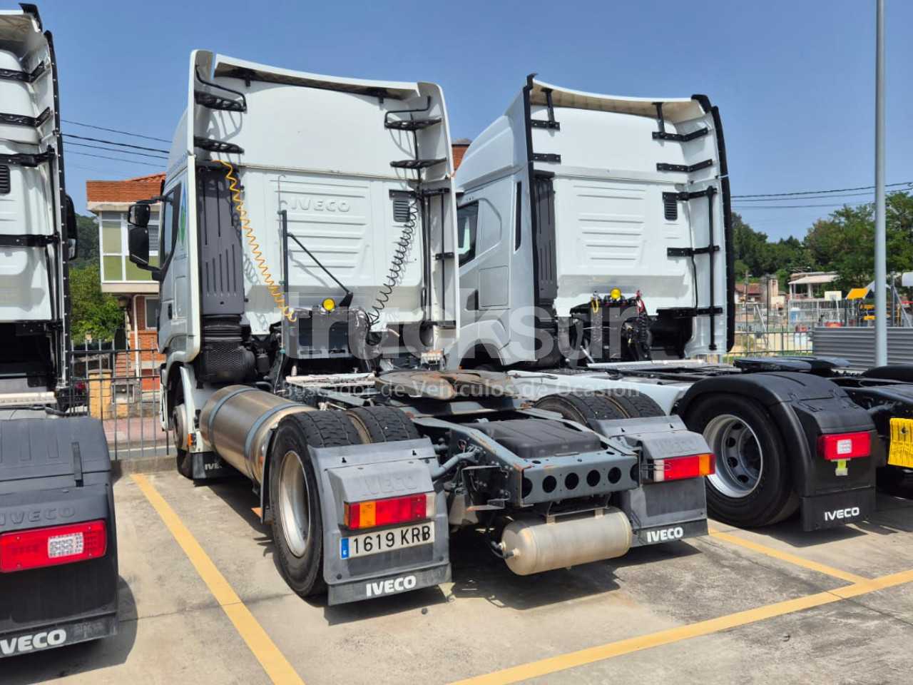 iveco-stralis-as440s40t-p-lng-1