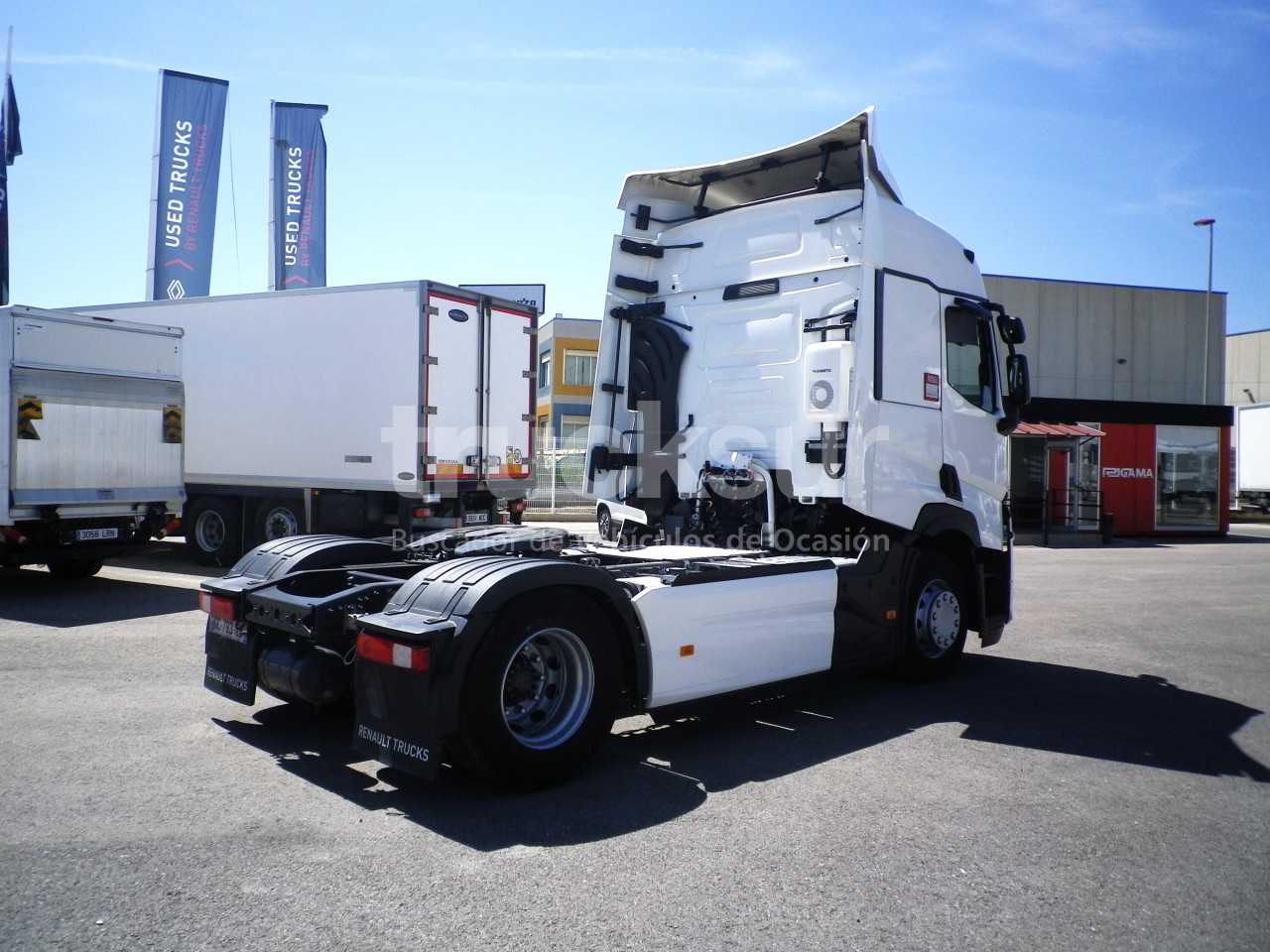 renault-t480-sleeper-cab-22