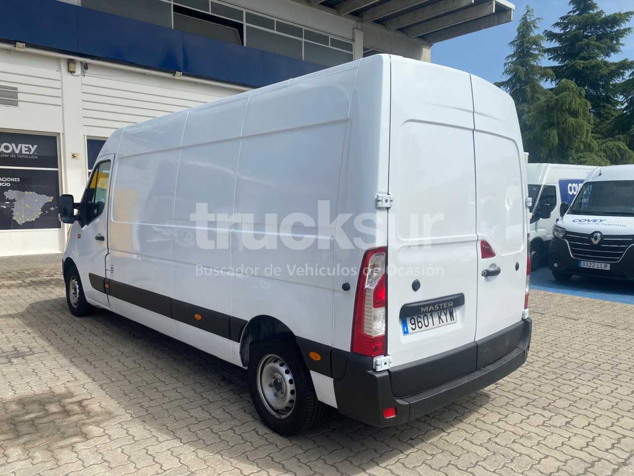 renault-master-125-35-8