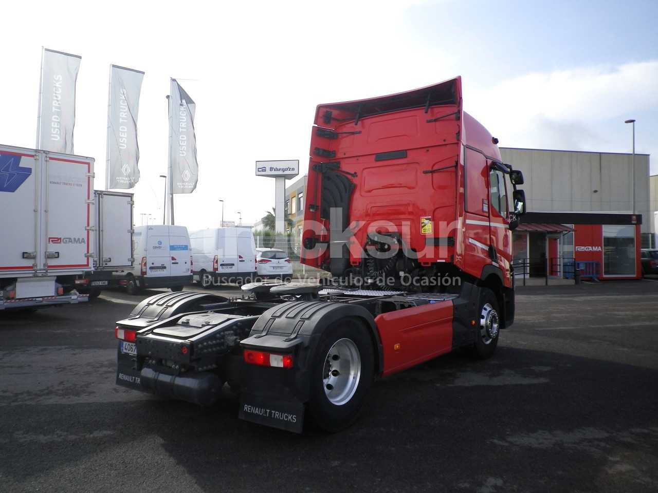 renault-t520-sleeper-cab-18